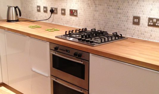 AAA Contractors for complete Kitchen fitting